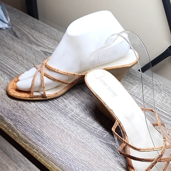 Anne Klein NY Cork Sandles - sz 9m - Picture 2 of 9